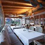 מלון Ana Panorama, Trademark Collection By Wyndham
