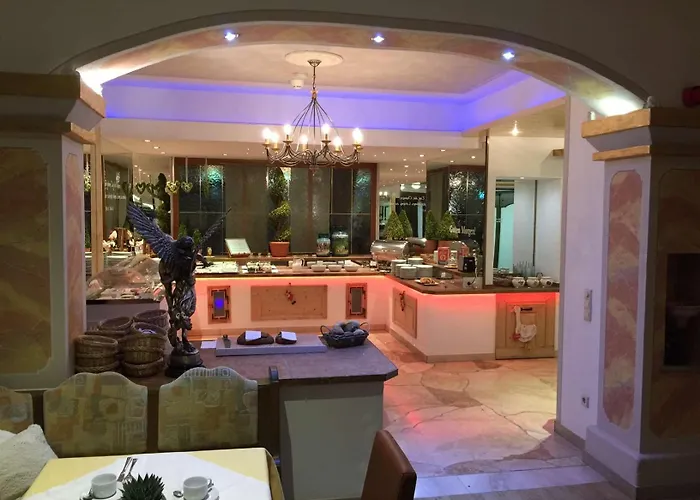 Ana Panorama, Trademark Collection By Wyndham Hotel 3*