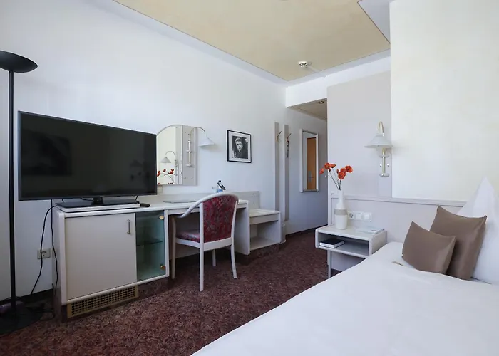 Ana Panorama, Trademark Collection By Wyndham Hotel