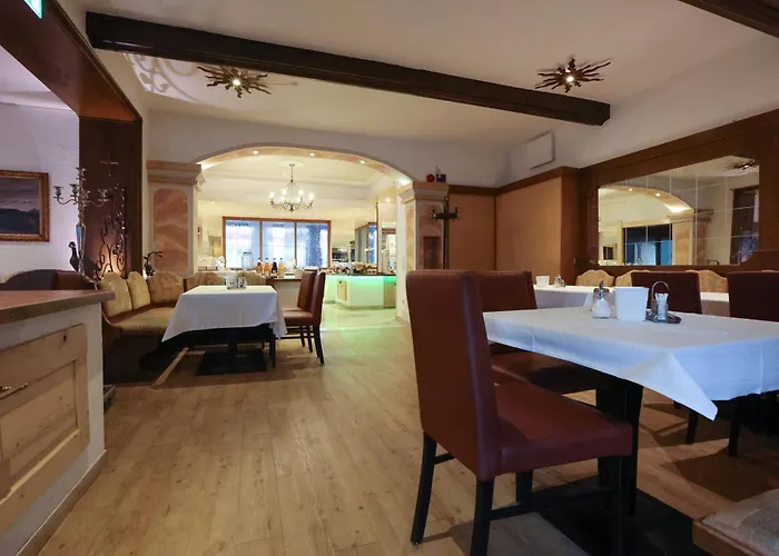 מלון Ana Panorama, Trademark Collection By Wyndham 3*